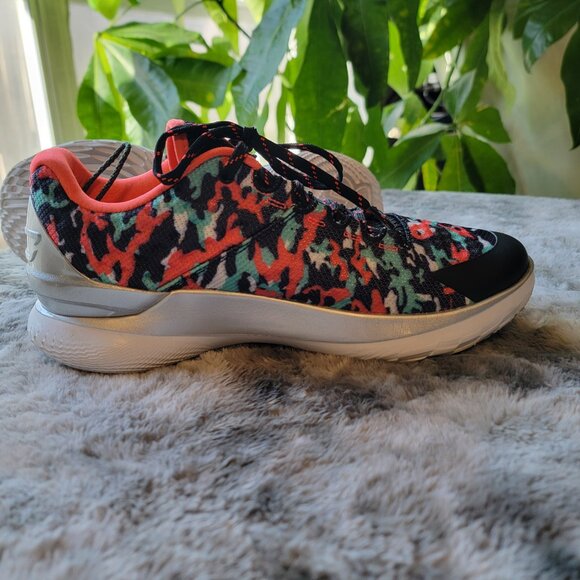 Under Armour Steph Curry W11 M9.5 1 Low FloTro Camp 3025632-001 - Picture 9 of 16